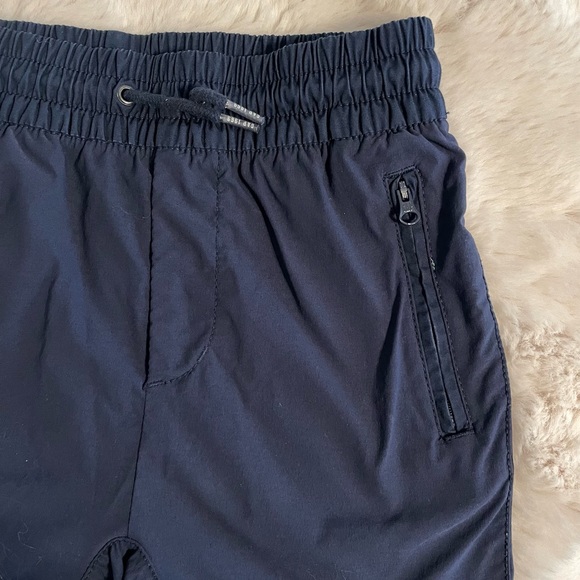 Gap Kids Navy Short Zip Hybrid Short Tapestry Large 10-11 EUC - Picture 5 of 6